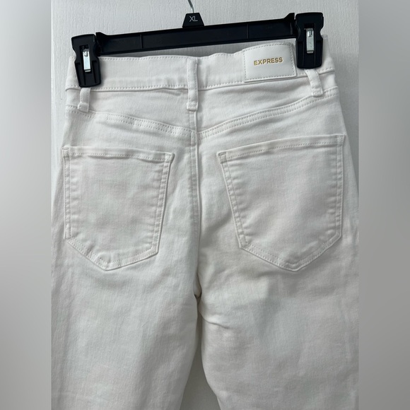Express High Waisted White Supersoft Skinny Jeans (Size 0) - Picture 10 of 12
